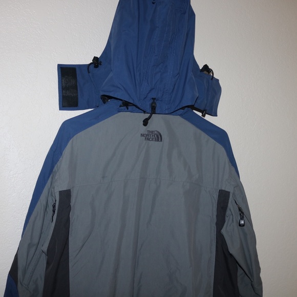 North face female jacket - Picture 4 of 7